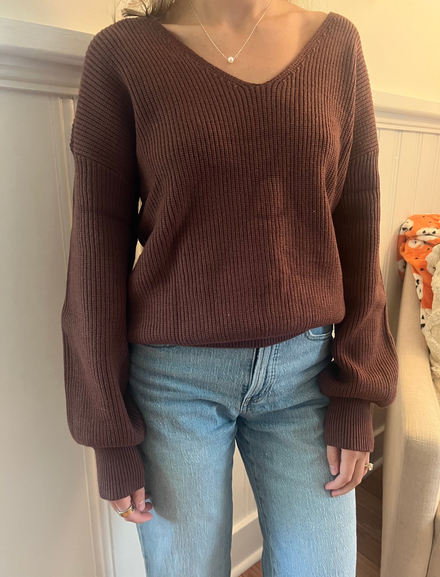 Grace Knot V Neck Sweater